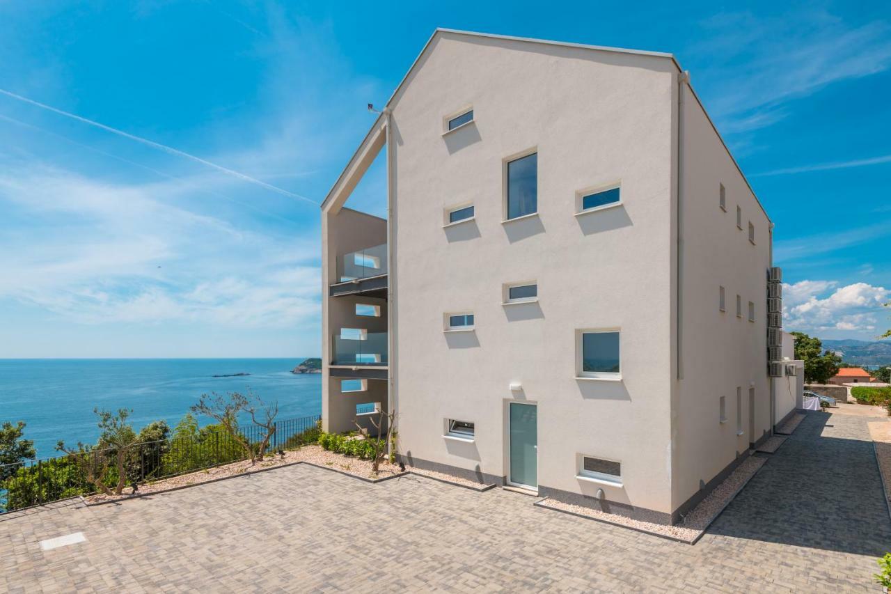 Delta Apartment